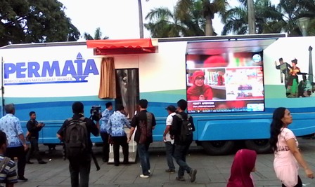 Jokowi Sediakan 2 Perpustakaan Keliling untuk Warga Jakarta